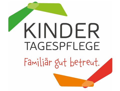 Logo mit Schriftzug Kindertagespflege - Familiär gut betreut